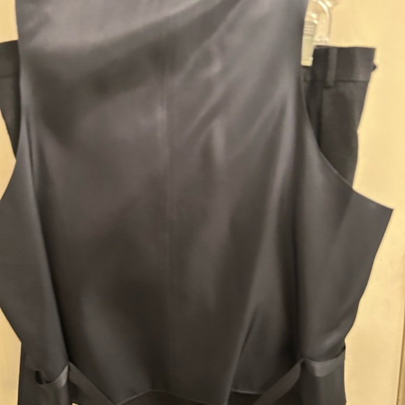 Oscar De Le Renta 3 pc suit - Picture 6 of 7